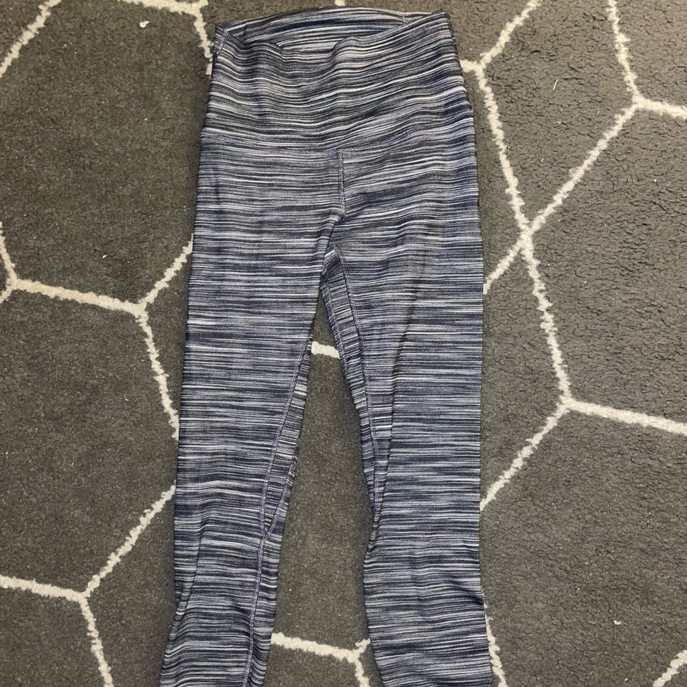 LULULEMON align pants size 4, inseam 25 inches